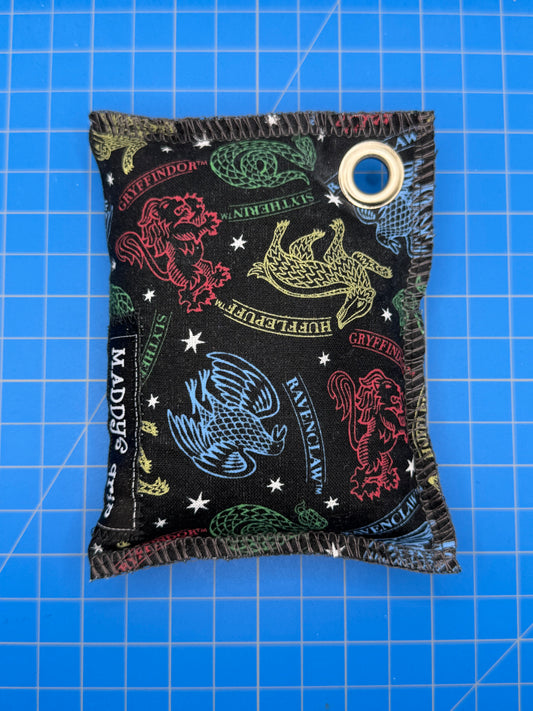 Maddys grip chalk bag - 4 houses