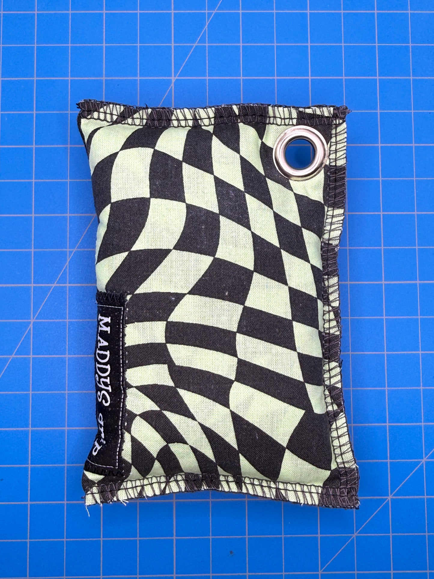 Maddys grip chalk bag 2026 design -Warped Checker