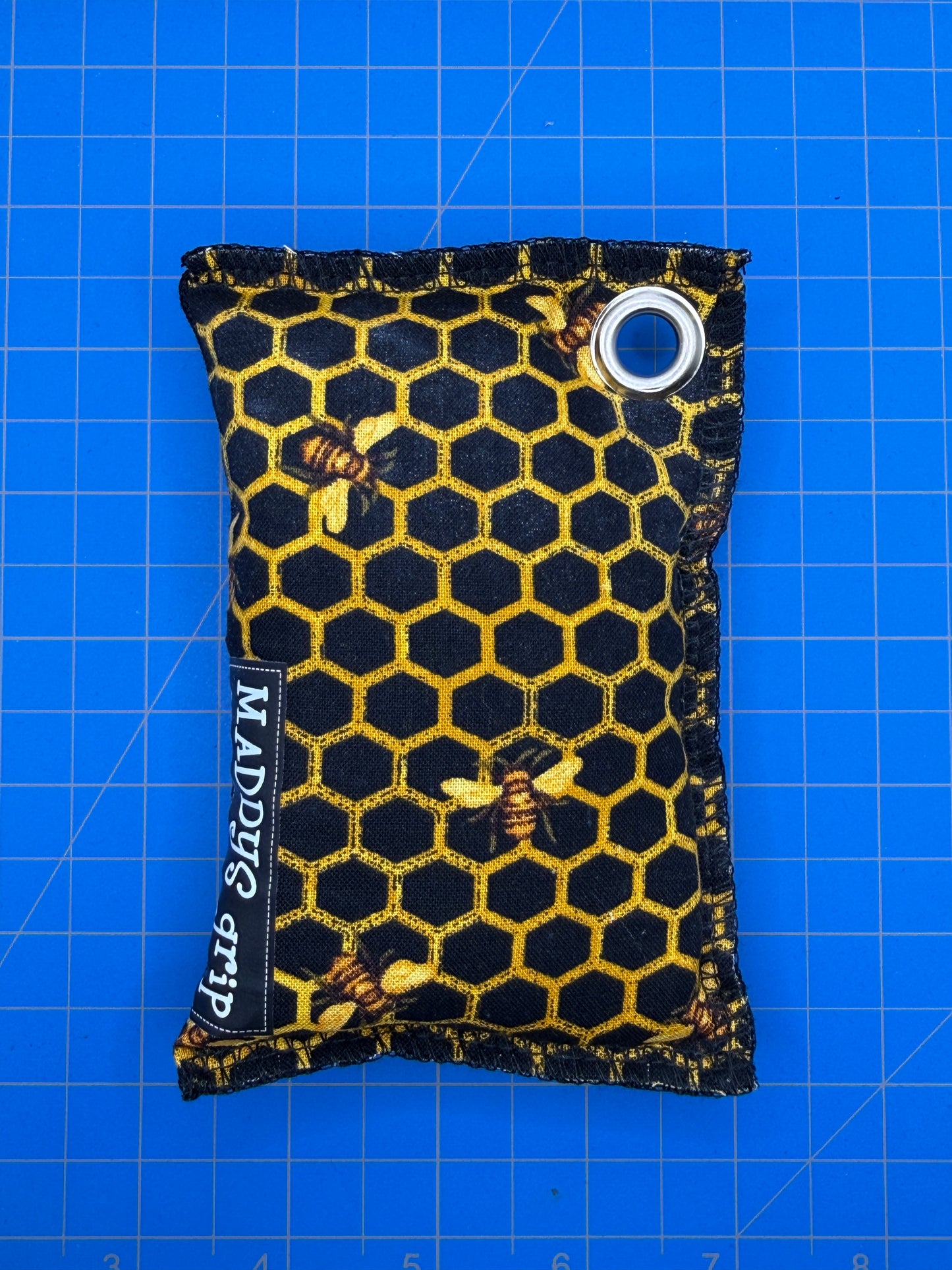 Maddys grip chalk bag - Honey Hustle